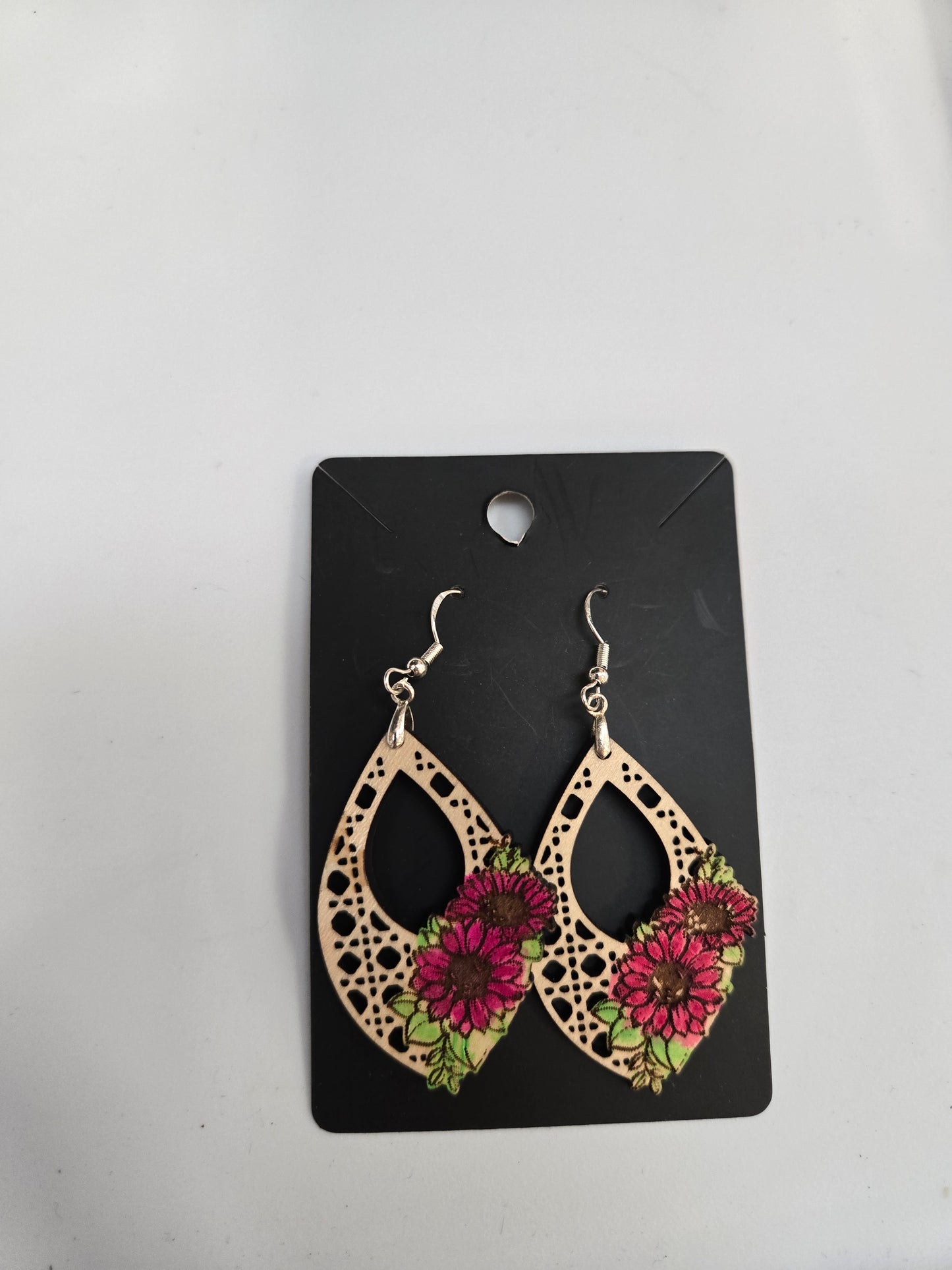 Whicker basket flower earrings.