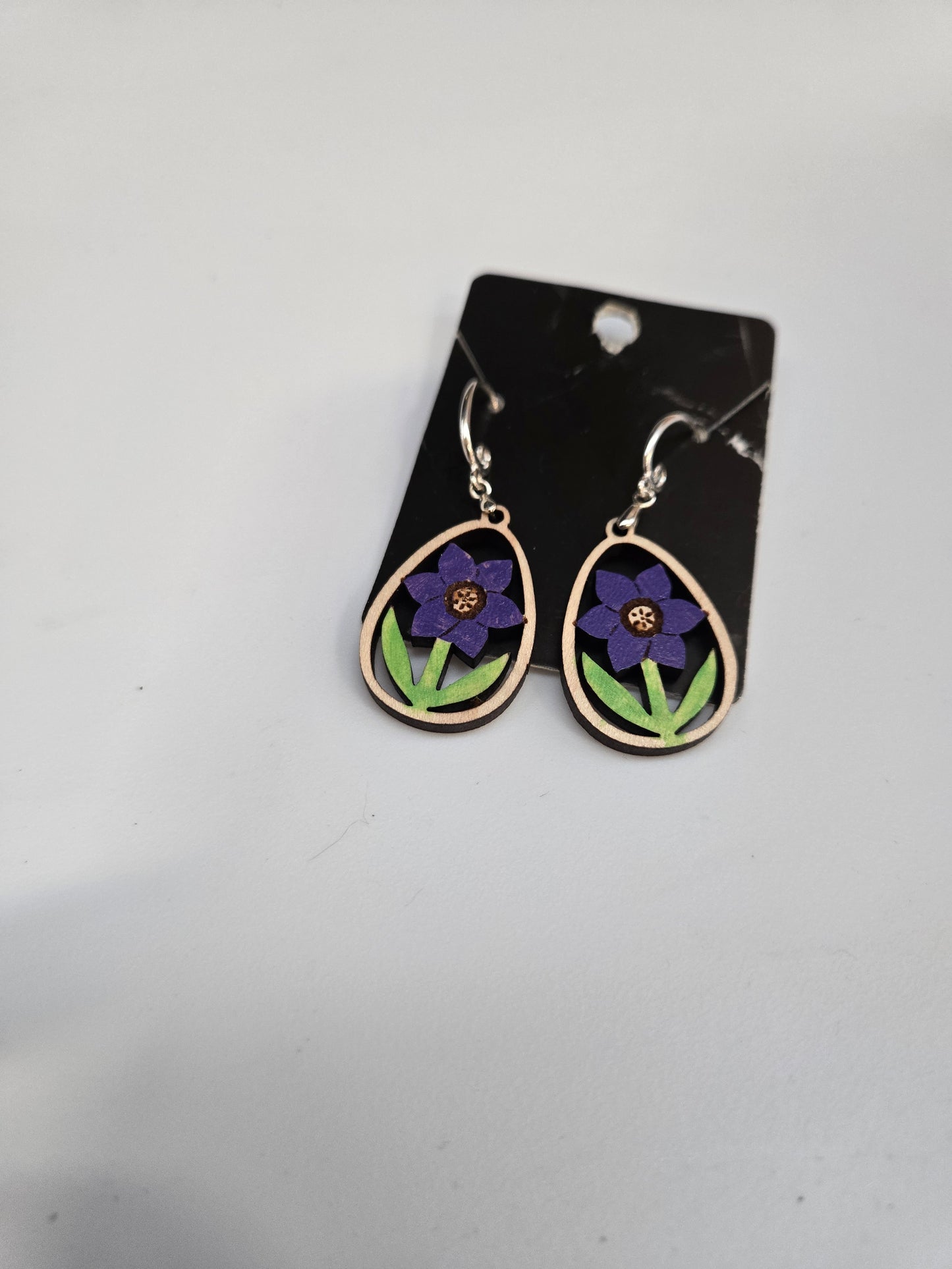 Small flower earrings